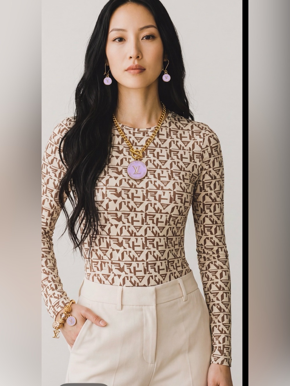 Fashion Jewelry Gold-Tone set - Louis Vuitton - Picture 12 of 15